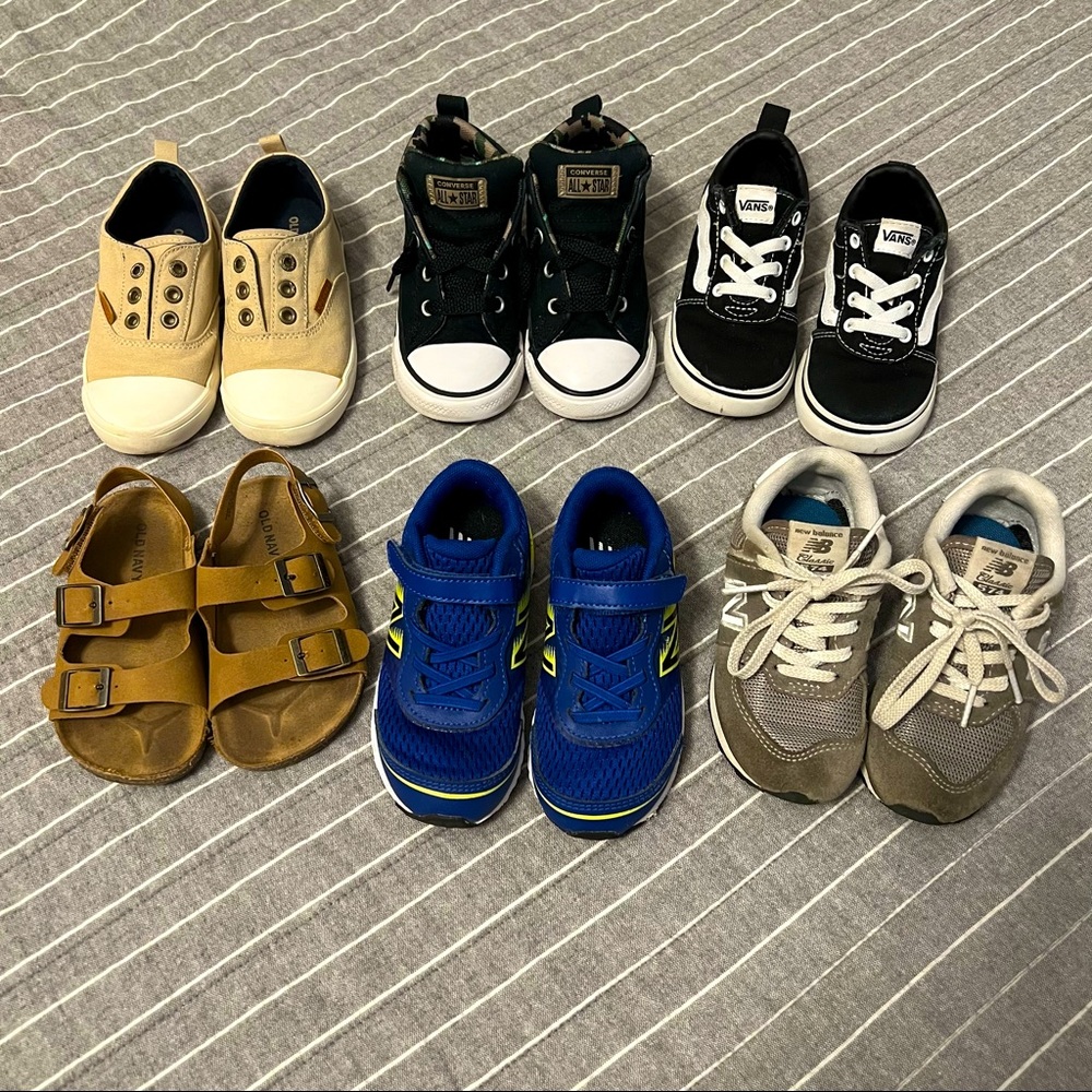 Lot of toddler shoes